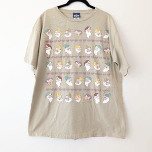 Disney Classica Vintage  Beige Snow White Seven Dwarfs Graphic Tee